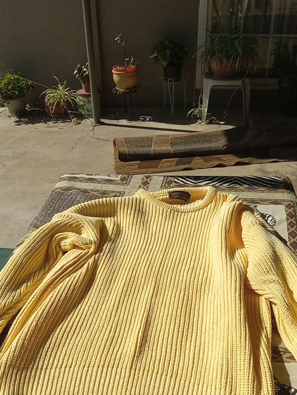 MENS YELLOW EDDIE BAUER SWEATER